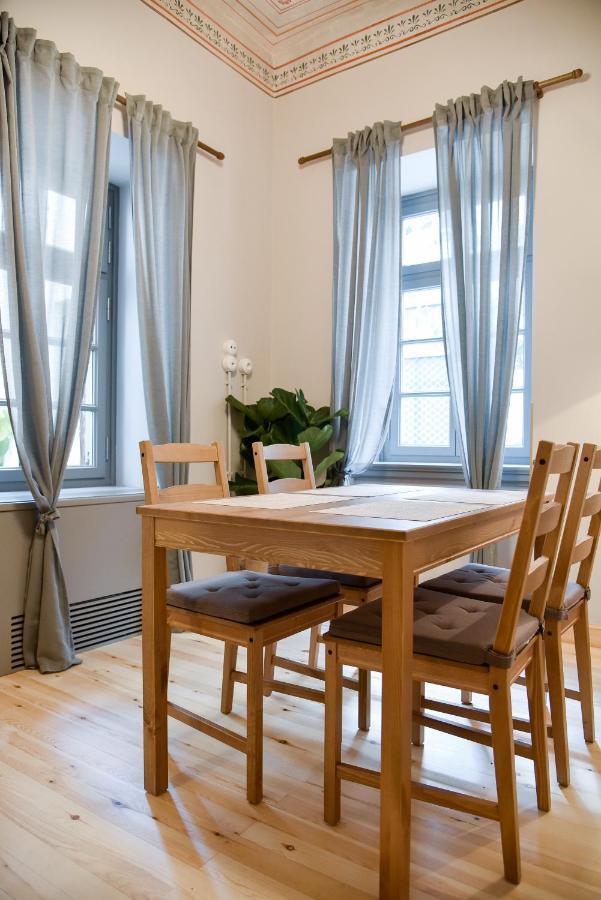 Erst Guest House Athens Ngoại thất bức ảnh